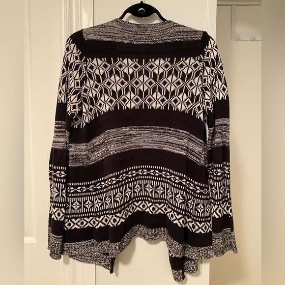 Kismet black and white cardigan size small - Picture 2 of 3